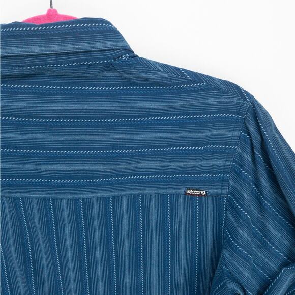 Billabong Factory Distressed Men’s Medium Slim Fit Button-Up Shirt Blue Striped - Picture 10 of 12